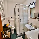 Mrs. Columbo's Flat * 부다페스트