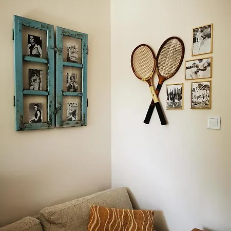 Mrs. Columbo's Flat Budapešť