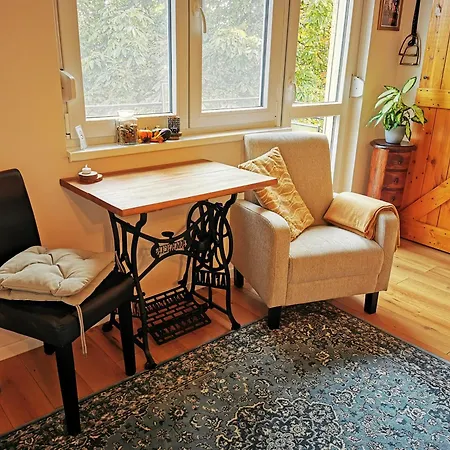 Апартаменты Mrs. Columbo's Flat *