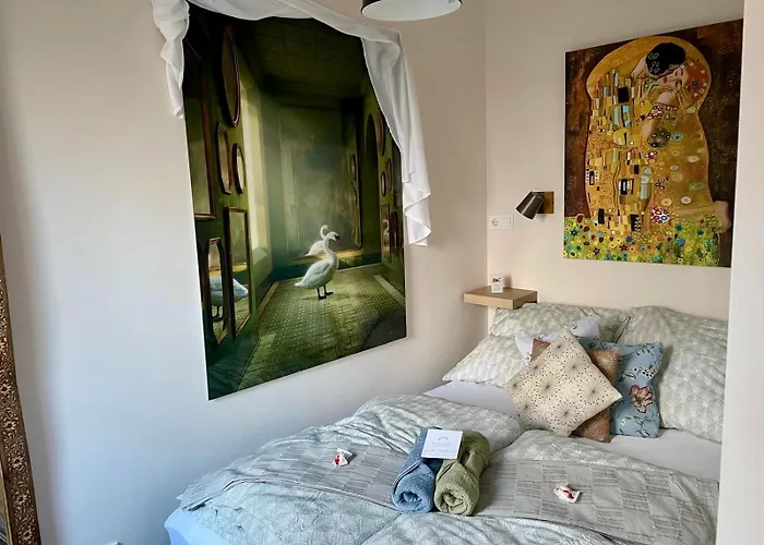 Mrs. Columbo's Flat Apartman *