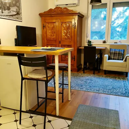 Apartment Mrs. Columbo's Flat *